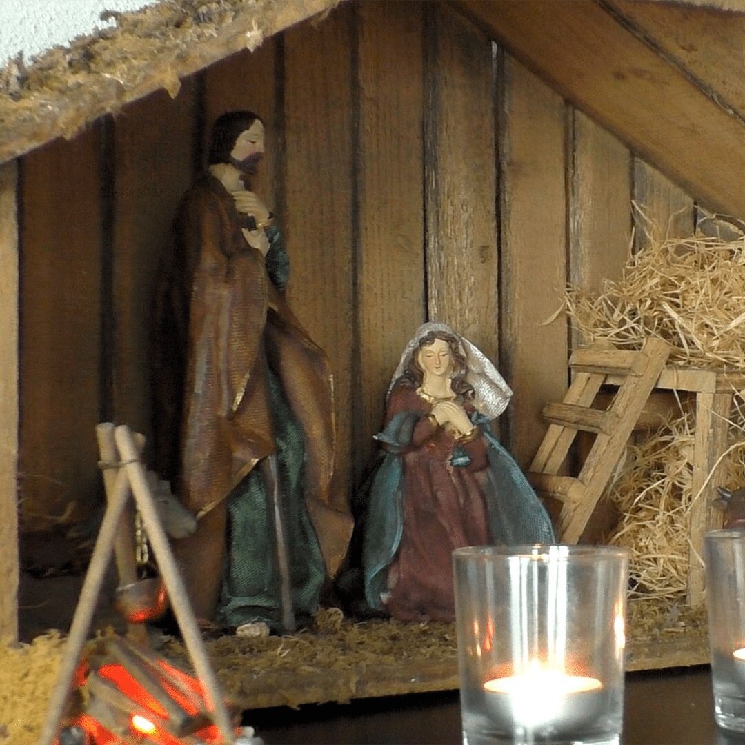 Kerststal neerzetten